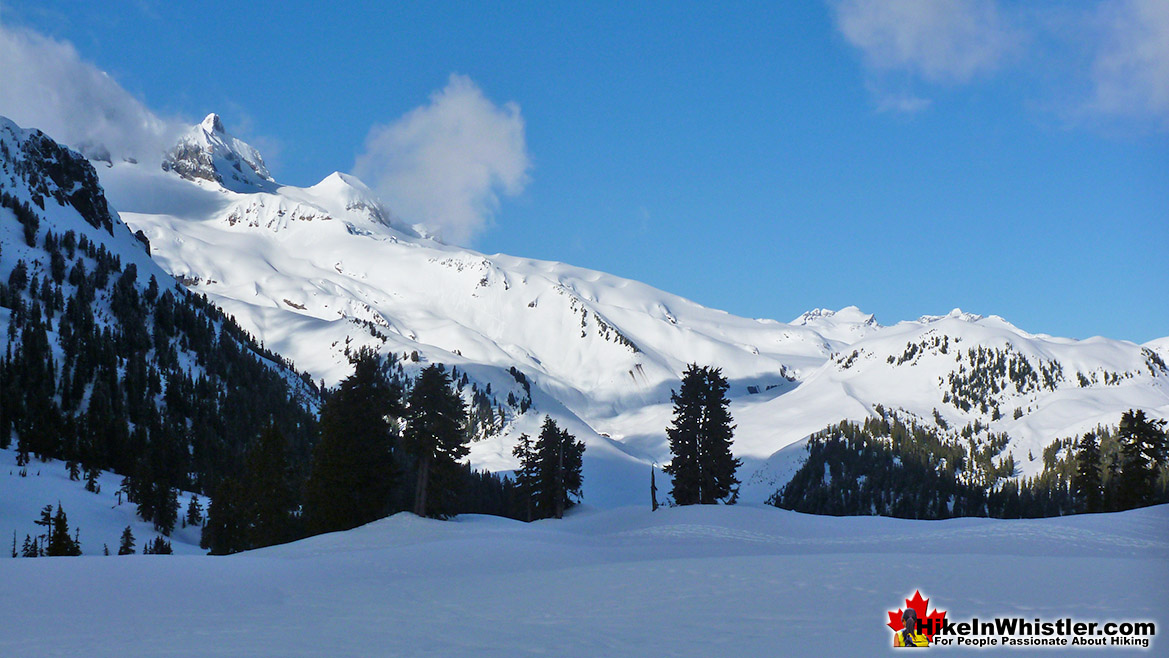 The Elfin Lakes Hut